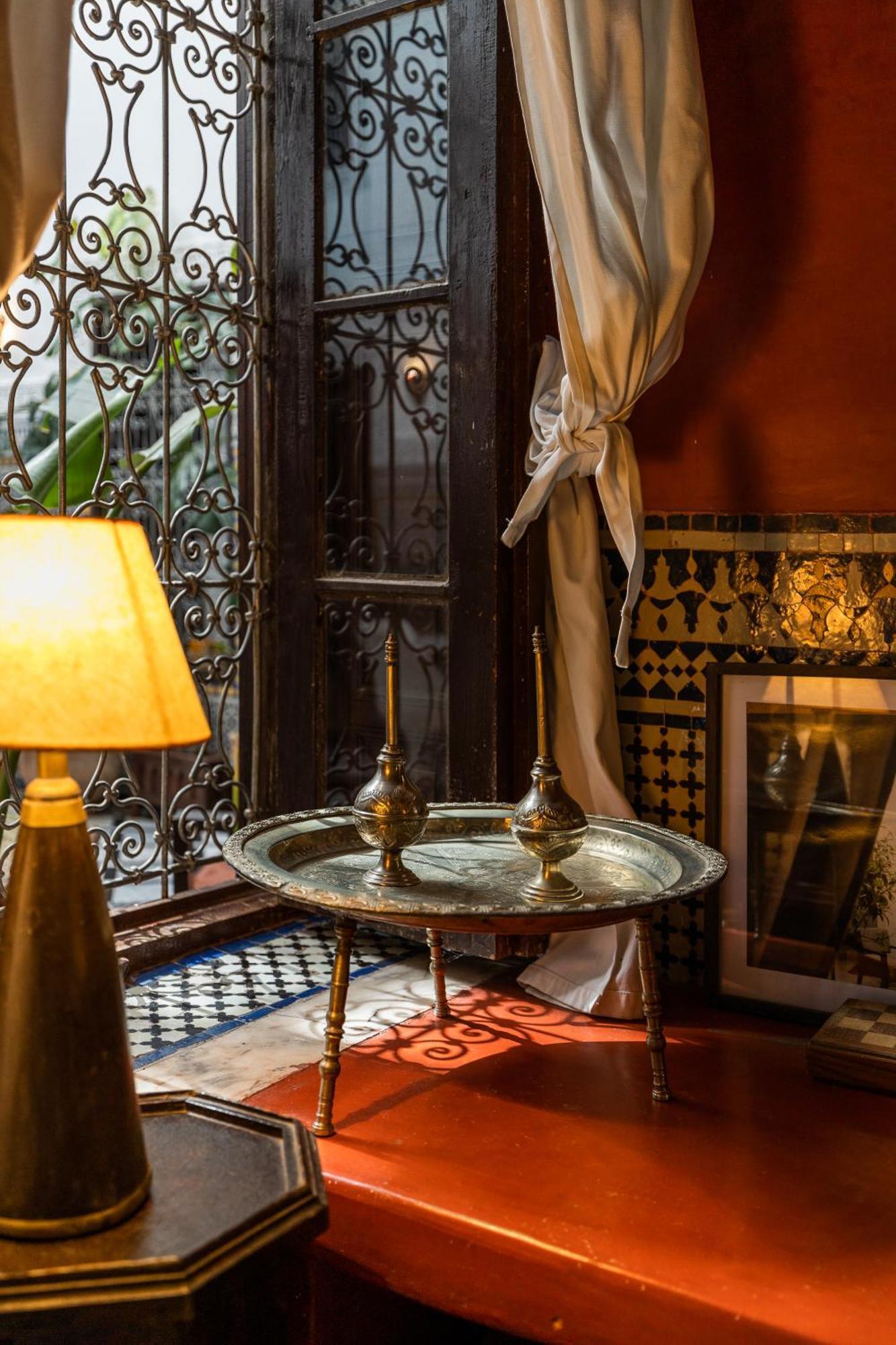 Riad Tizwa Фес Екстериор снимка