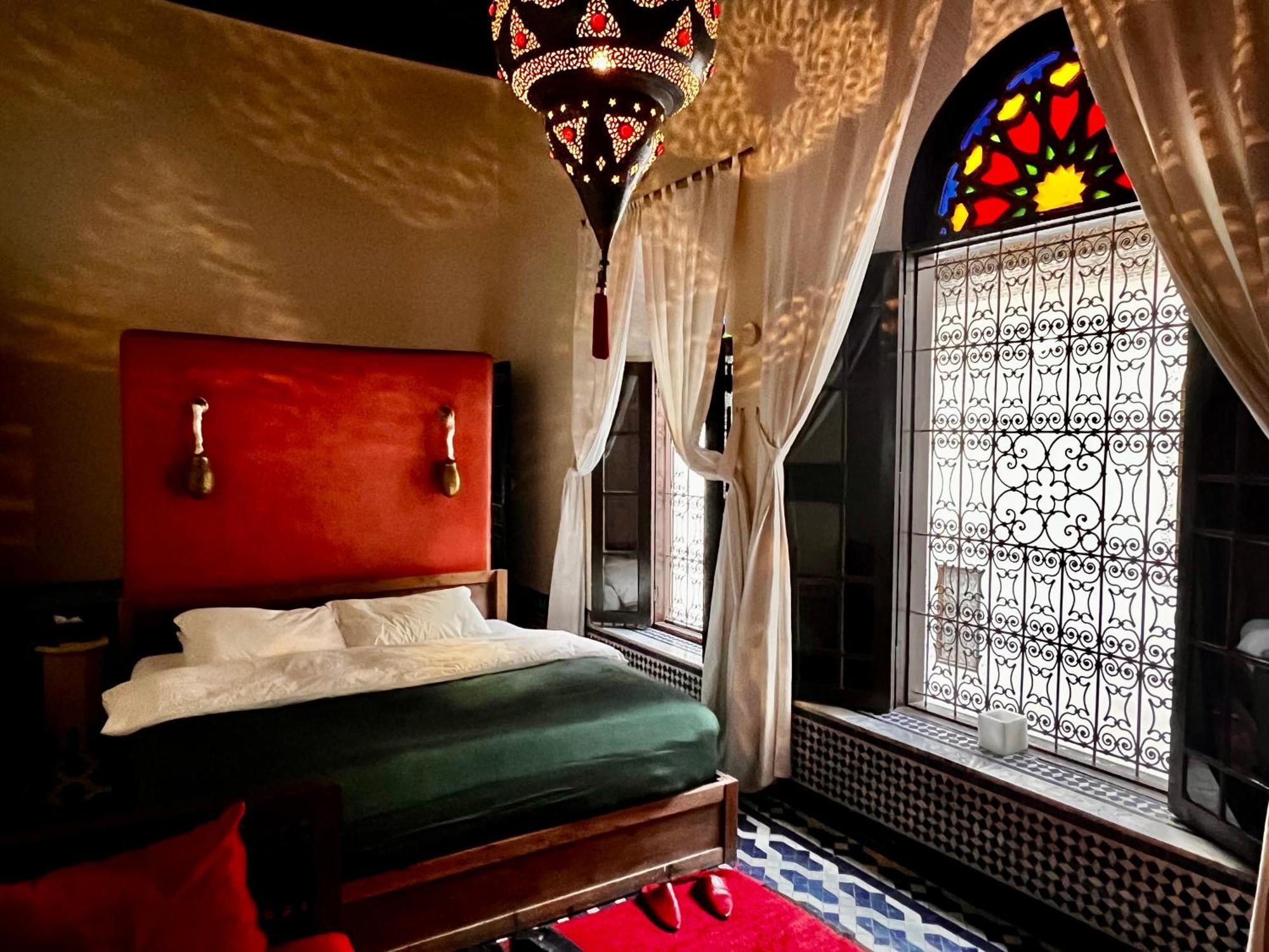 Riad Tizwa Фес Екстериор снимка