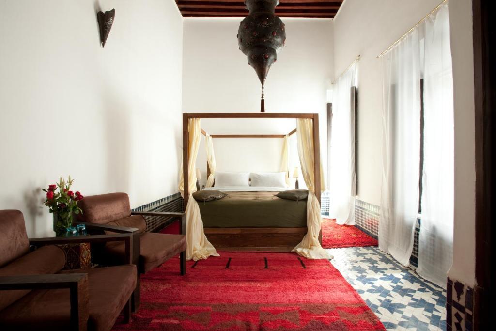 Riad Tizwa Фес Екстериор снимка