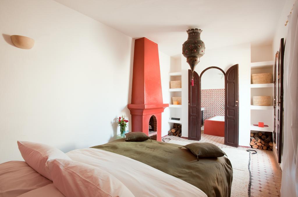 Riad Tizwa Фес Екстериор снимка
